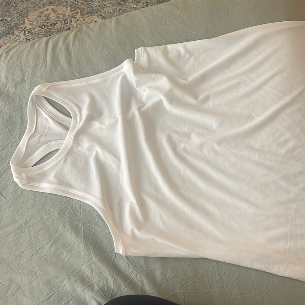 NEVER worn Athleta white workout tank